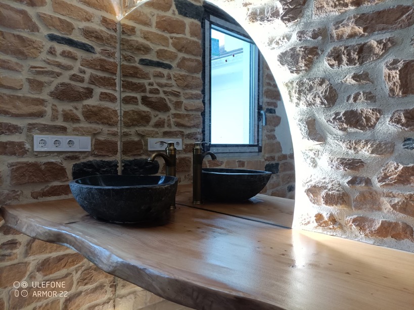 barnizado de encimera de lavavo restaurante