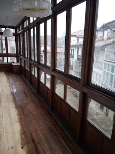 Acuchillados y barnizados de exteriores en Cantabria